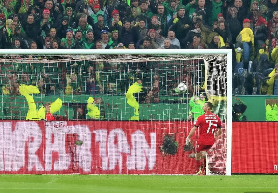 拜仁VS不来梅：德甲焦点战战术对决与球星瞬间(图4)